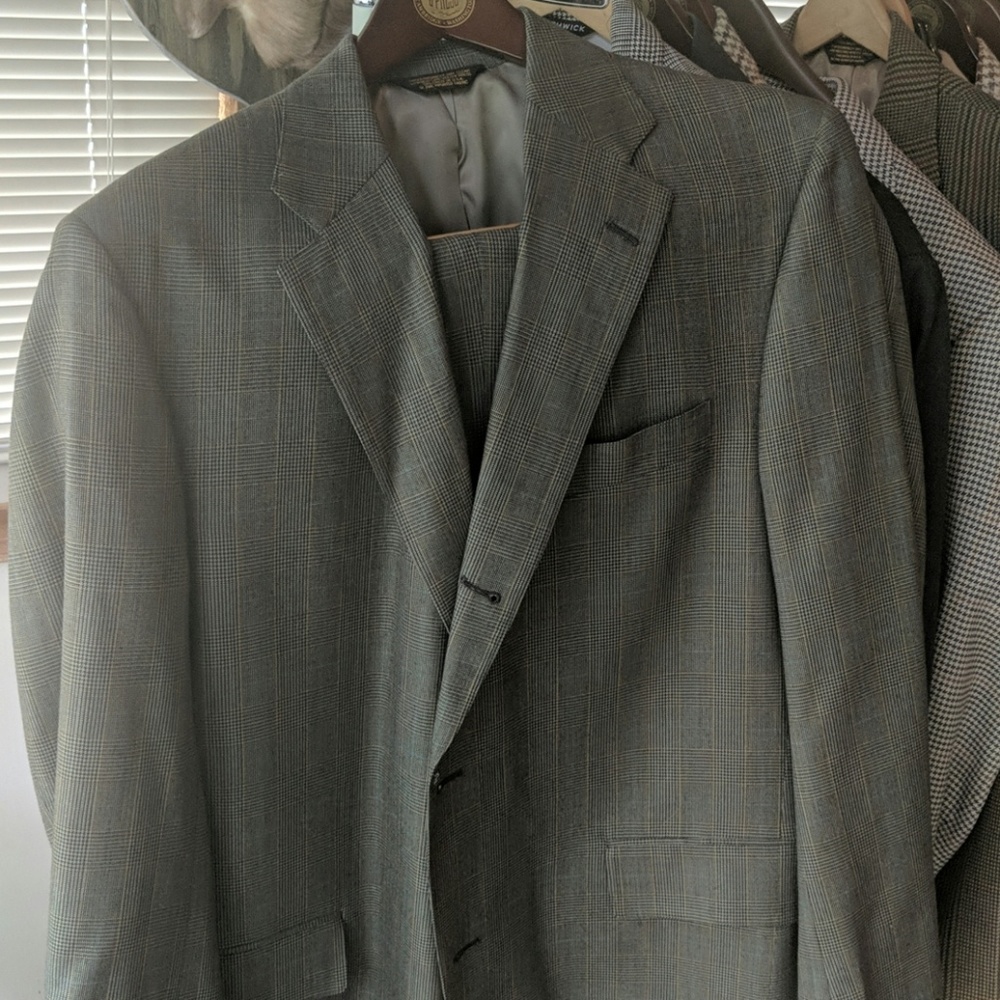 Suit